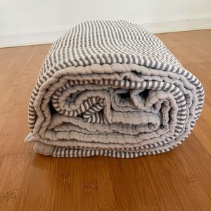 Little Unicorn Big Kid Cotton Muslin Quilt Stripe